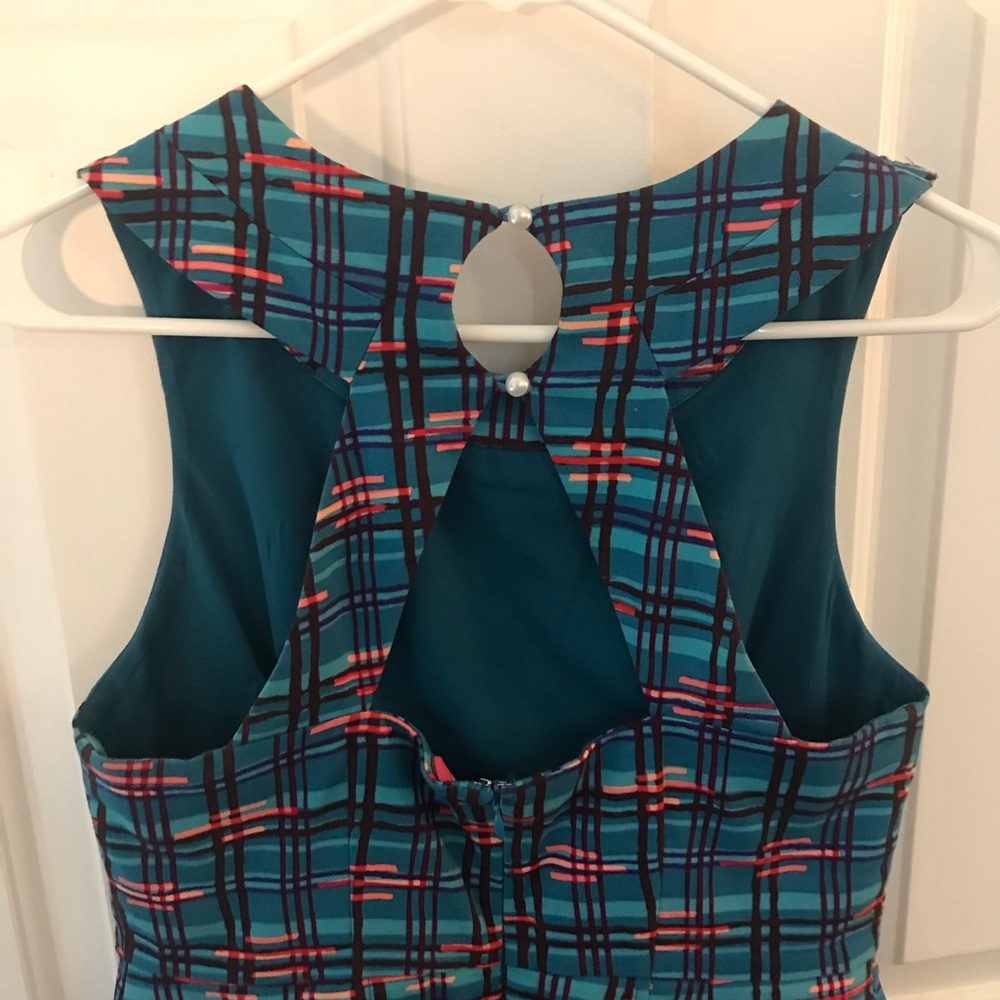 Flattering Tracy Reese summer dress